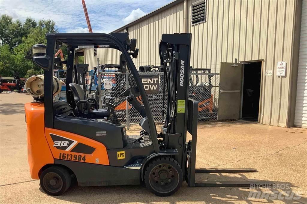 Doosan GC30S-9 Muut haarukkatrukit