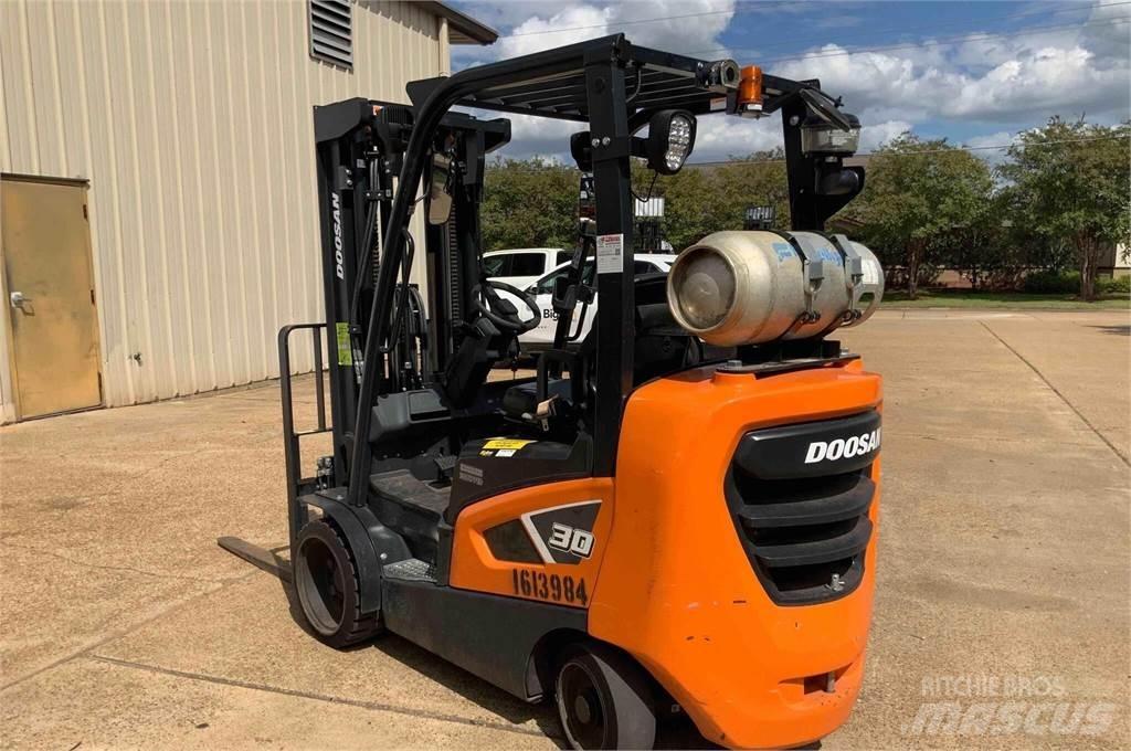 Doosan GC30S-9 Muut haarukkatrukit