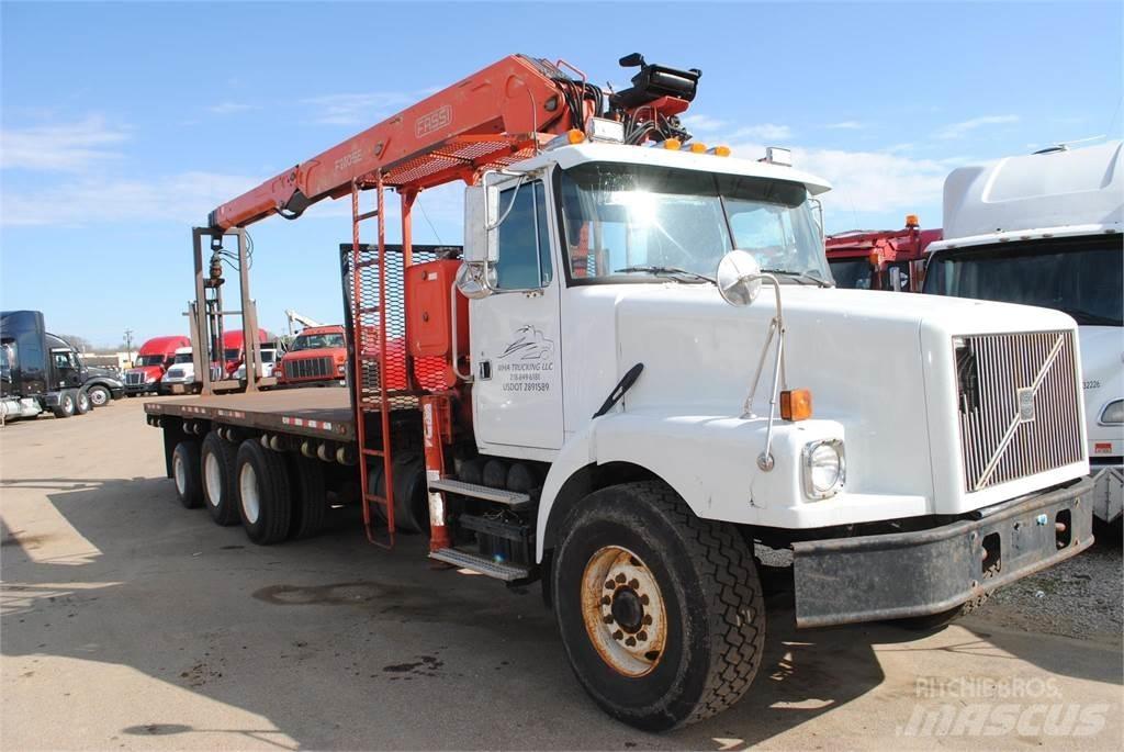 Fassi F230SE Nivelpuomikuormaajat