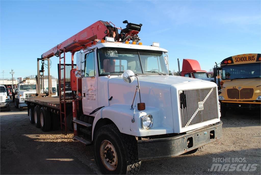 Fassi F230SE Nivelpuomikuormaajat