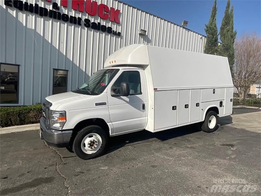 Ford E450 Tienhoitoautot