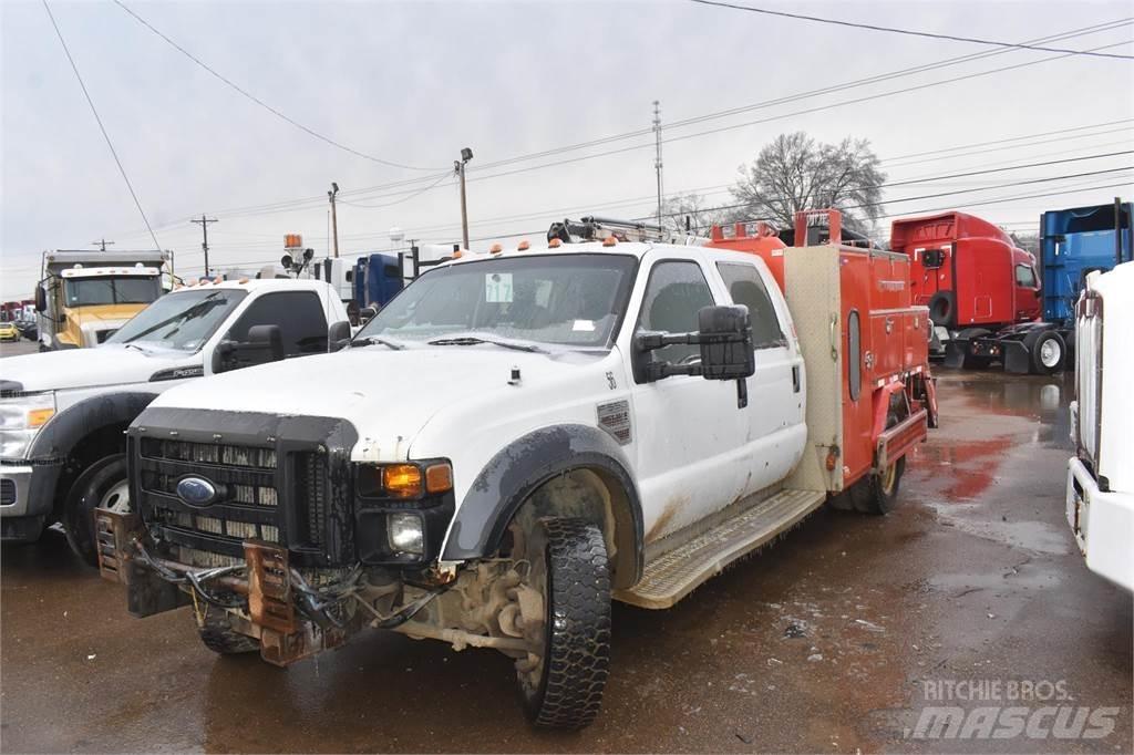 Ford F550 Tienhoitoautot