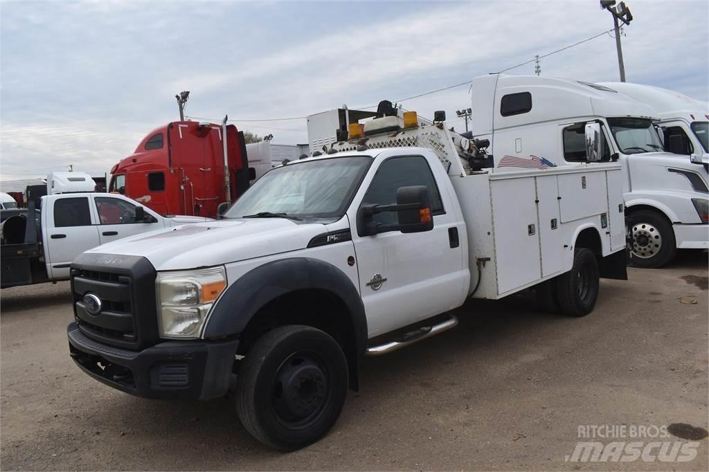 Ford F550 Tienhoitoautot