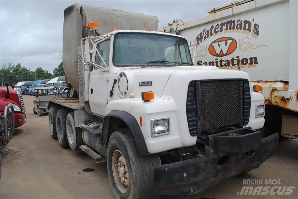 Ford L8000 Betonikuorma-autot