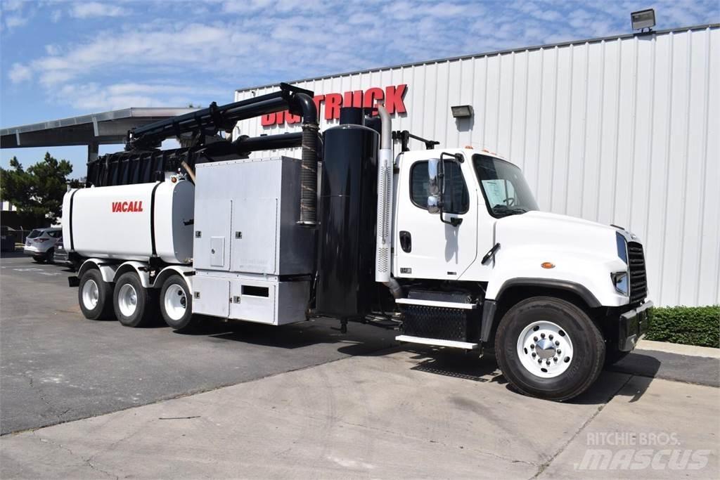 Freightliner 114SD Säiliöautot