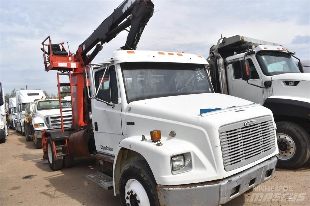 Freightliner FL70 Nosturiautot