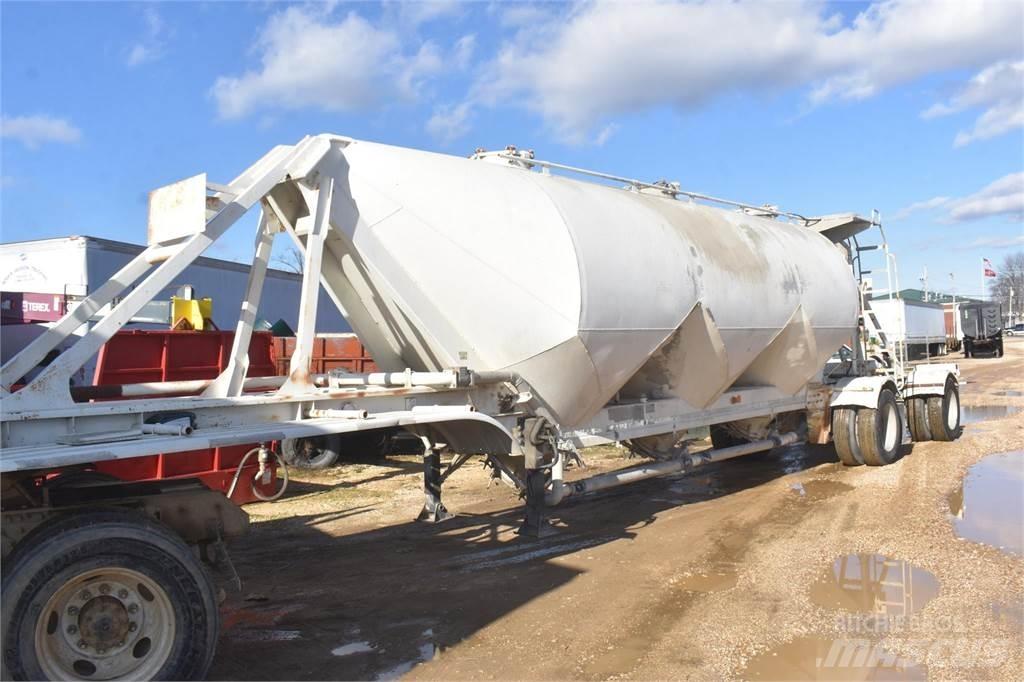 Fruehauf  Säiliöperävaunut