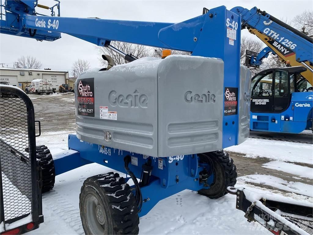 Genie S40 Teleskooppipuominostimet
