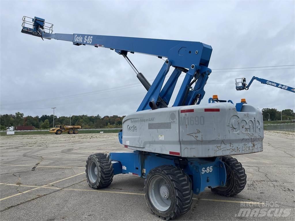 Genie S85 Teleskooppipuominostimet