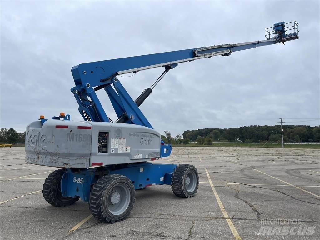 Genie S85 Teleskooppipuominostimet