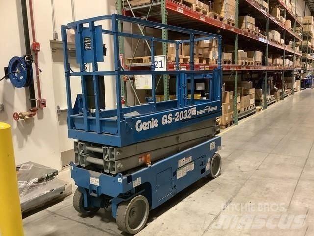 Genie Z45/25JIC Kuukulkijat