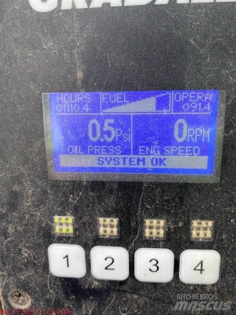 Gradall XL3300 V Pyöräkaivukoneet