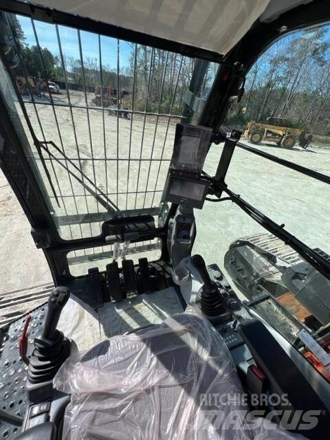 Hitachi KMC500S Jätteenkäsittelijät