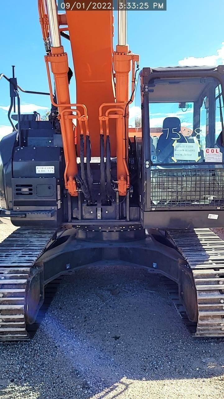 Hitachi ZX225US-6 Telakaivukoneet
