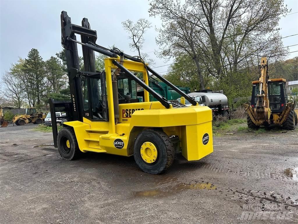 Hoist P360 Maastotrukit