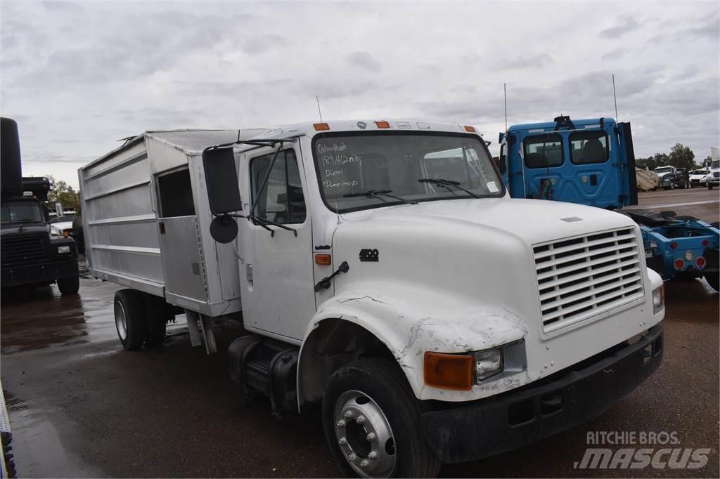 International 4700 Sora- ja kippiautot