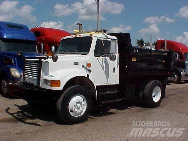 International 4900 Sora- ja kippiautot