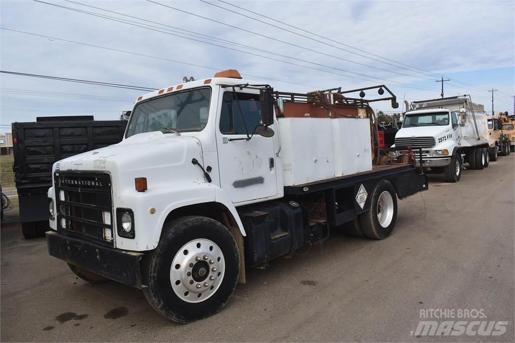 International S2300 Säiliöautot