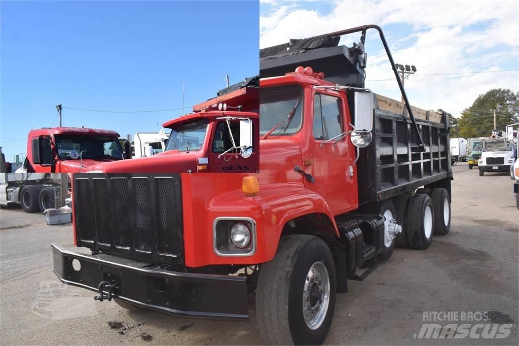International S2600 Sora- ja kippiautot