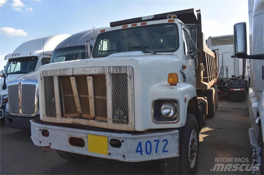 International S2600 Sora- ja kippiautot
