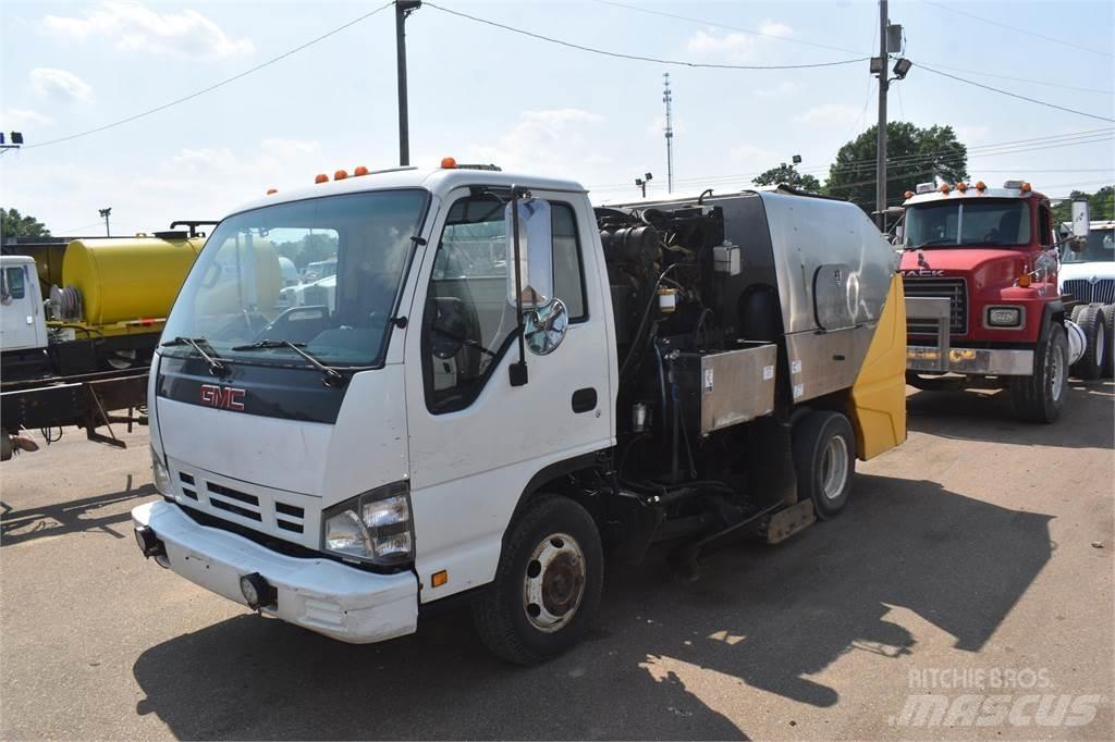 Isuzu NPR Lakaisuautot