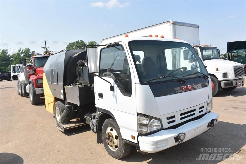 Isuzu NPR Lakaisuautot