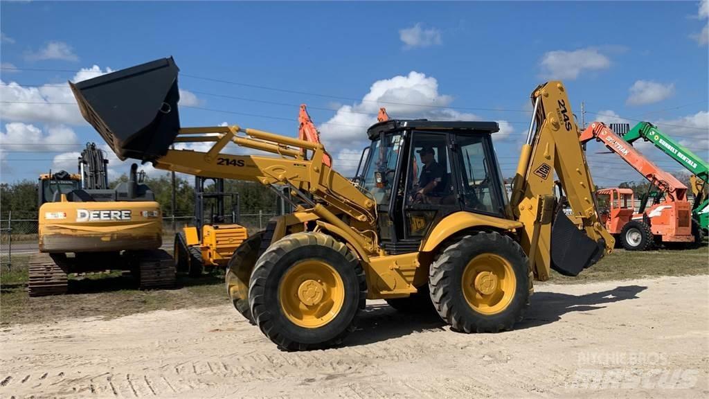 JCB 214S II Kaivurikuormaajat
