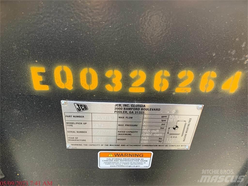 JCB 270T Liukuohjatut kuormaajat