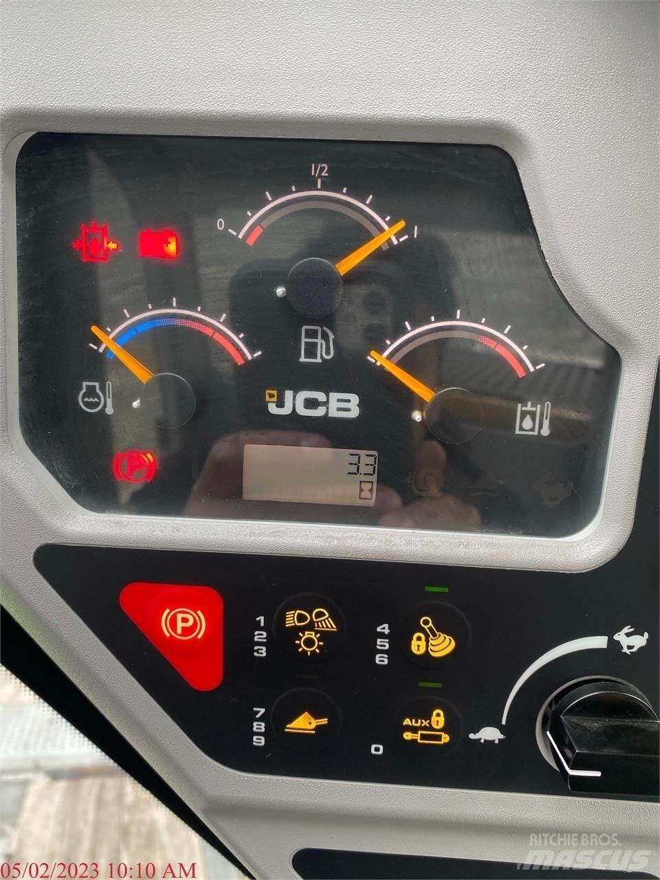JCB 300 Liukuohjatut kuormaajat