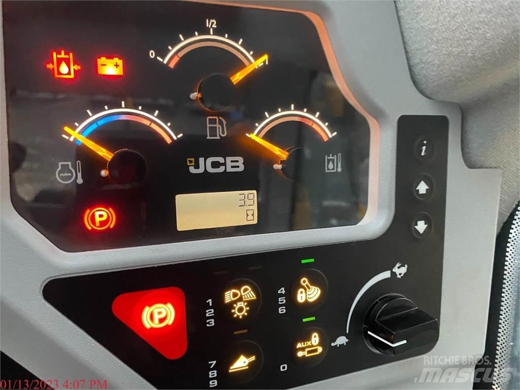 JCB 300T Liukuohjatut kuormaajat