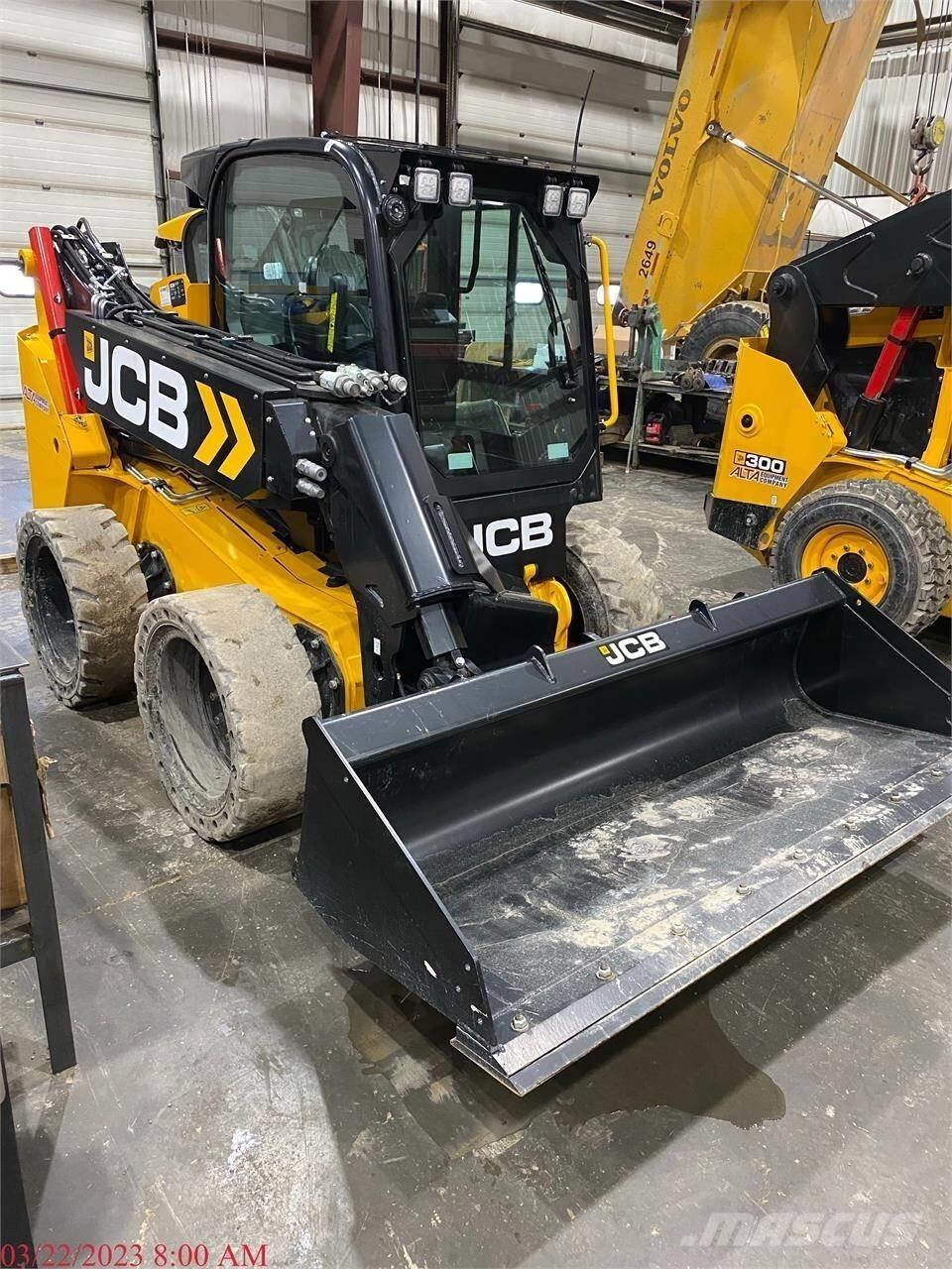 JCB 3TS-8W Liukuohjatut kuormaajat