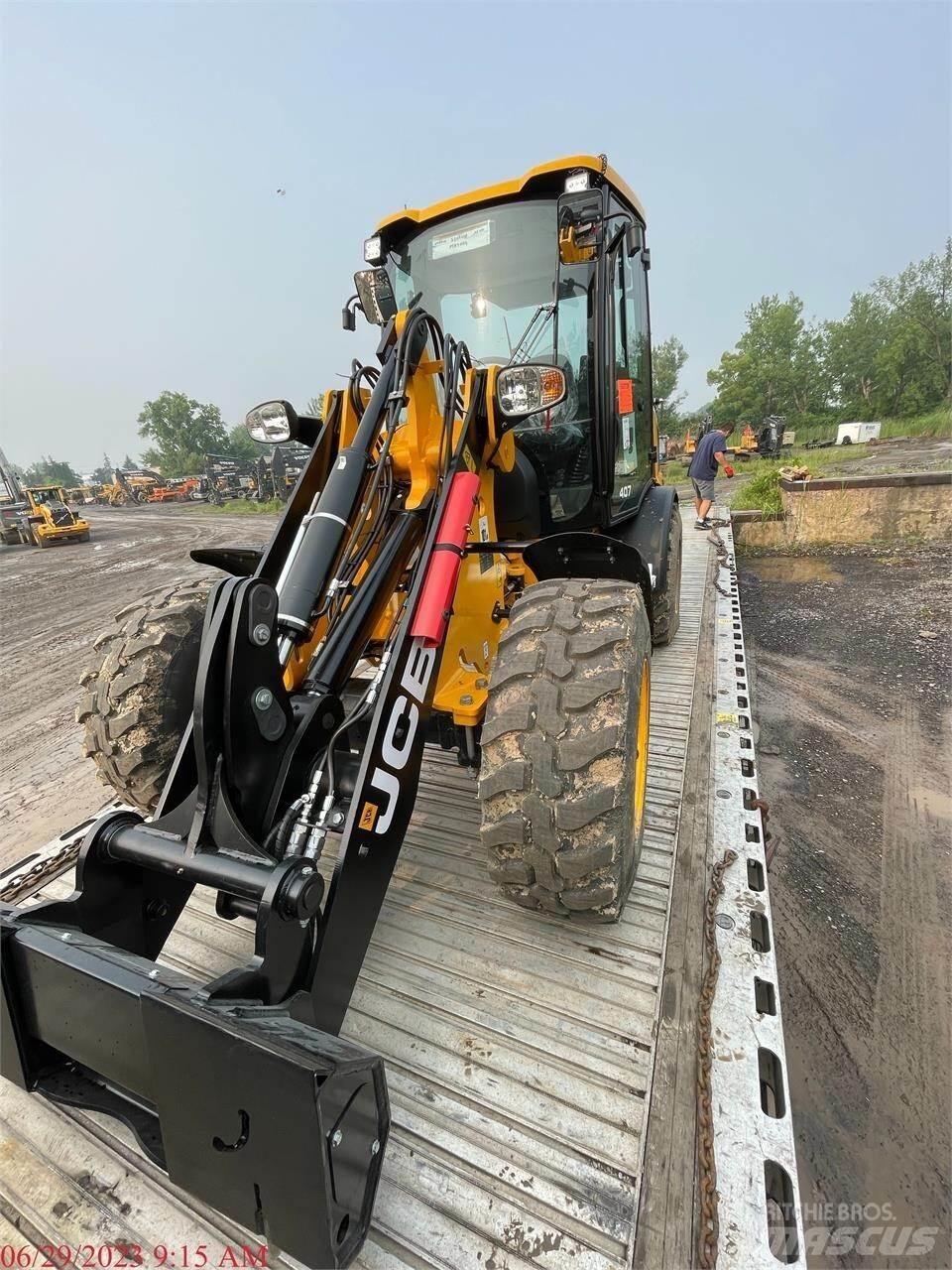 JCB 407 Pyöräkuormaajat