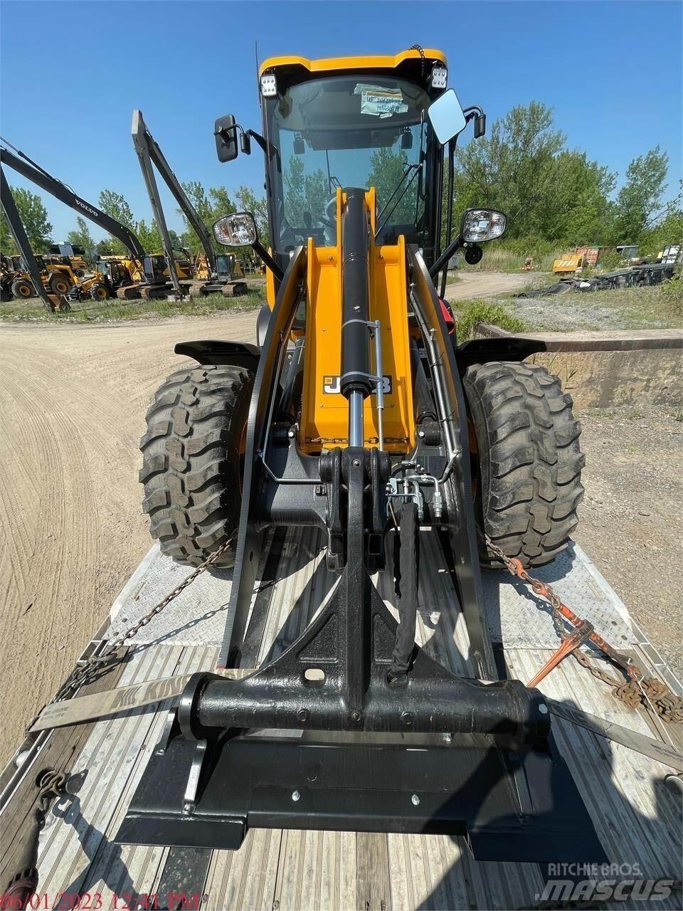 JCB 409 Pyöräkuormaajat