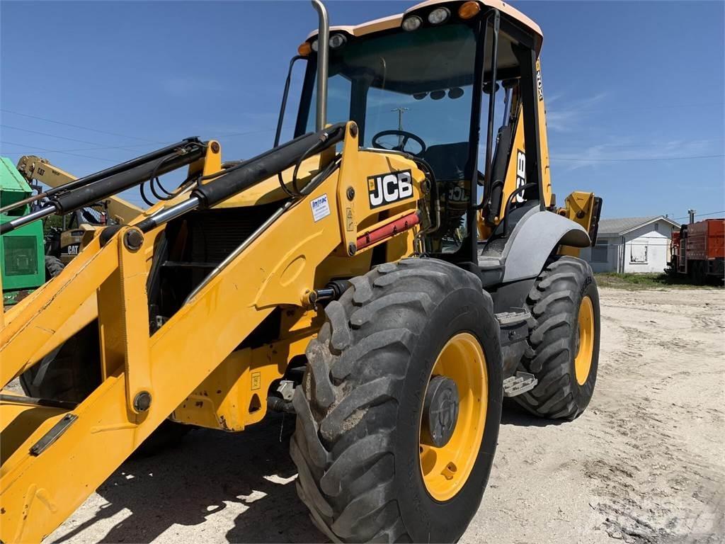 JCB 4CX Kaivurikuormaajat