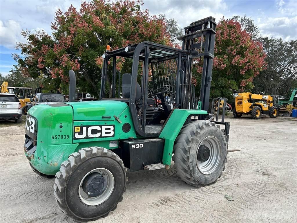JCB 930 Maastotrukit