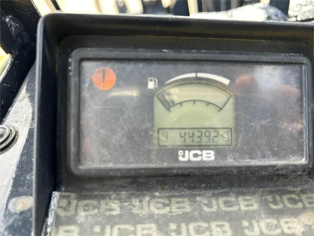 JCB 930 Maastotrukit