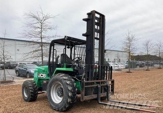 JCB 930 Maastotrukit