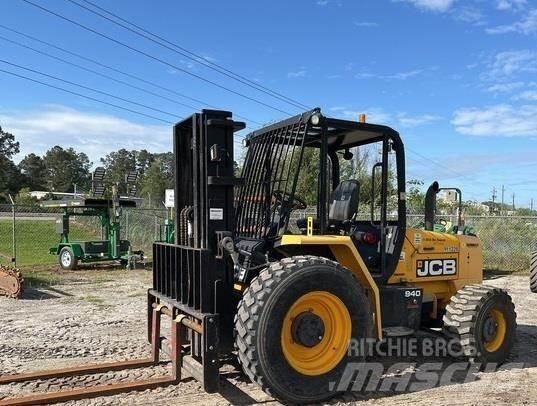 JCB 940 Maastotrukit