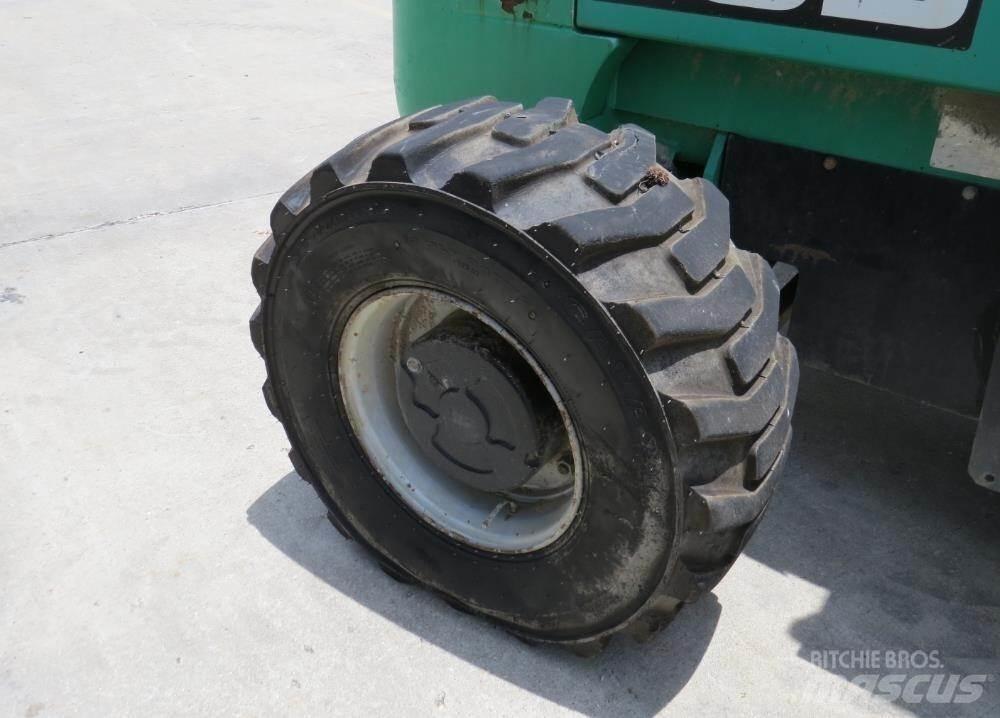 JCB 940 Maastotrukit