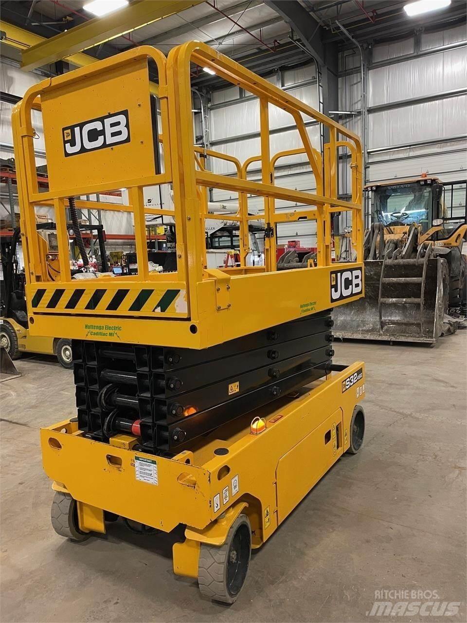 JCB S3246E Saksilavat