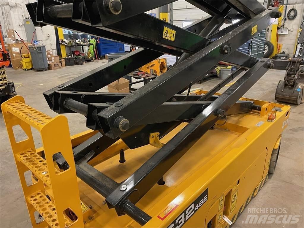 JCB S3246E Saksilavat