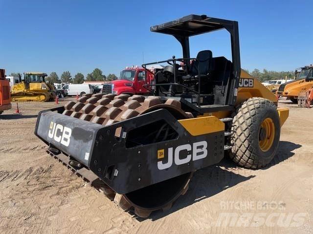 JCB VM117PD Kaatopaikkajyrät
