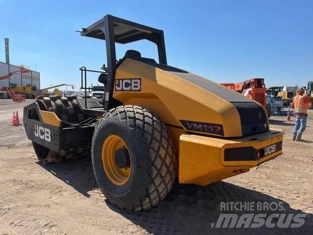 JCB VM117PD Kaatopaikkajyrät