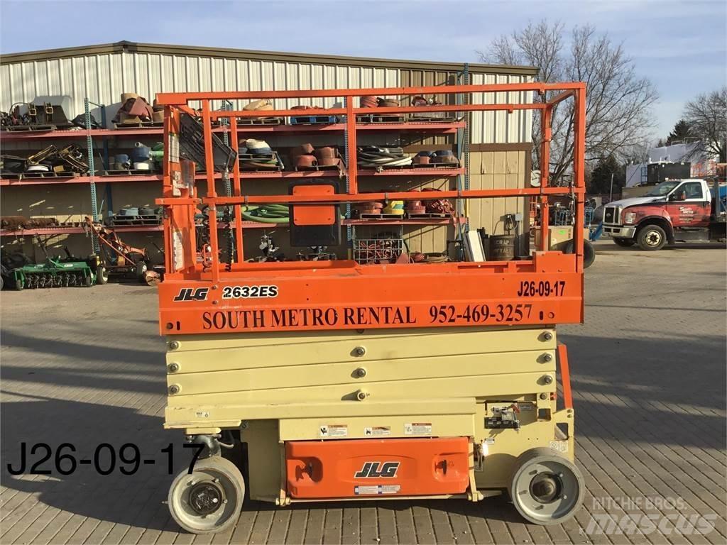 JLG 2632ES Saksilavat