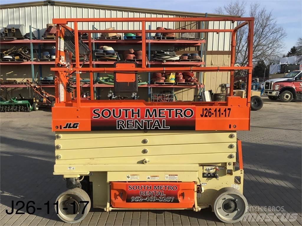 JLG 2632ES Saksilavat
