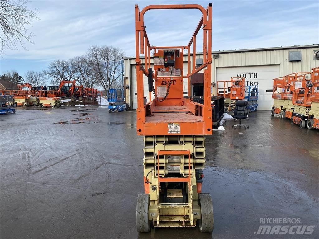 JLG 2632ES Saksilavat