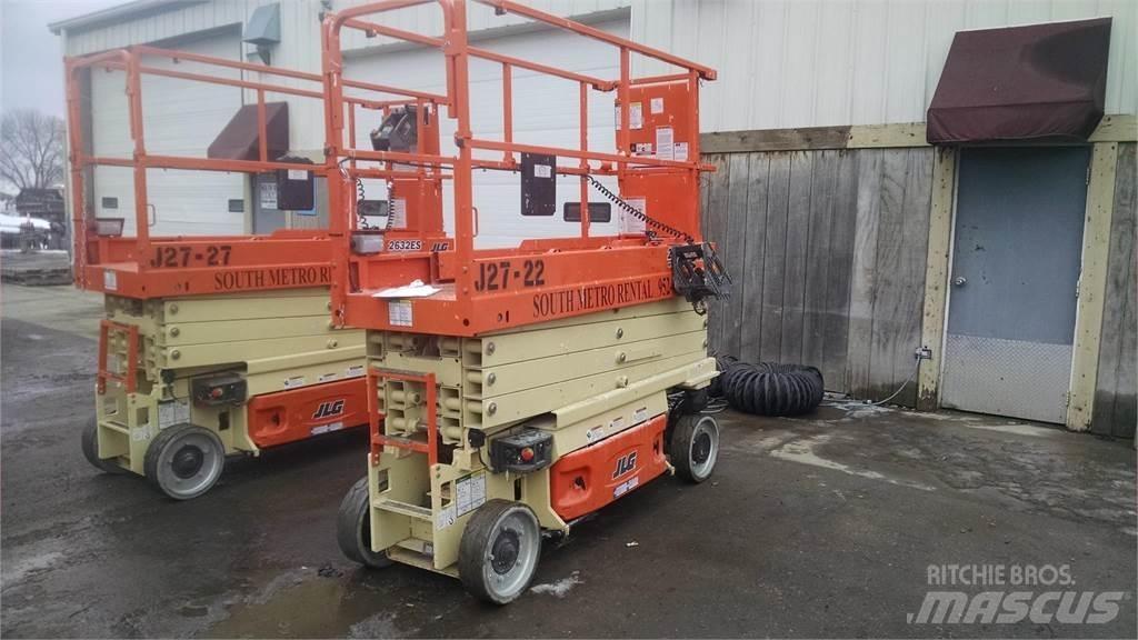 JLG 2632ES Saksilavat