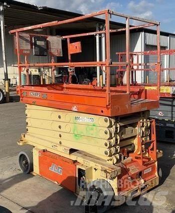 JLG 3248RS Saksilavat