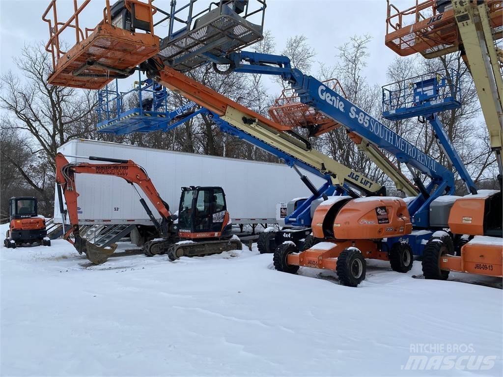 JLG 400S Teleskooppipuominostimet