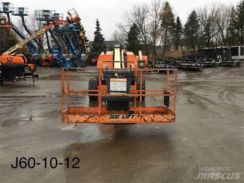 JLG 600S Teleskooppipuominostimet